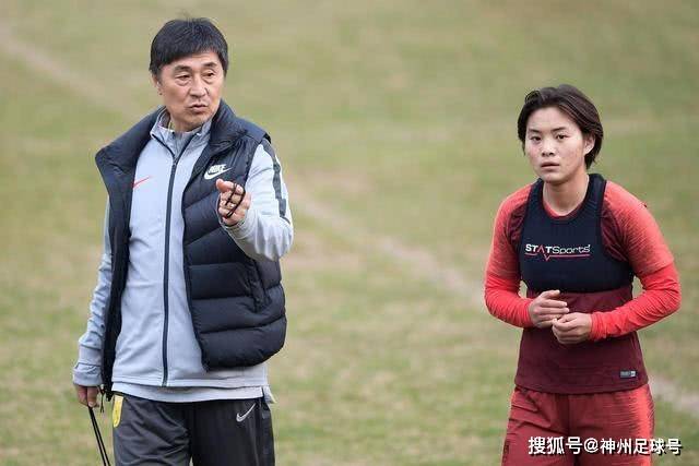 CBA动态：年轻球员被拘留，美国赛季前赛前瞻，宏远新外援即将到位